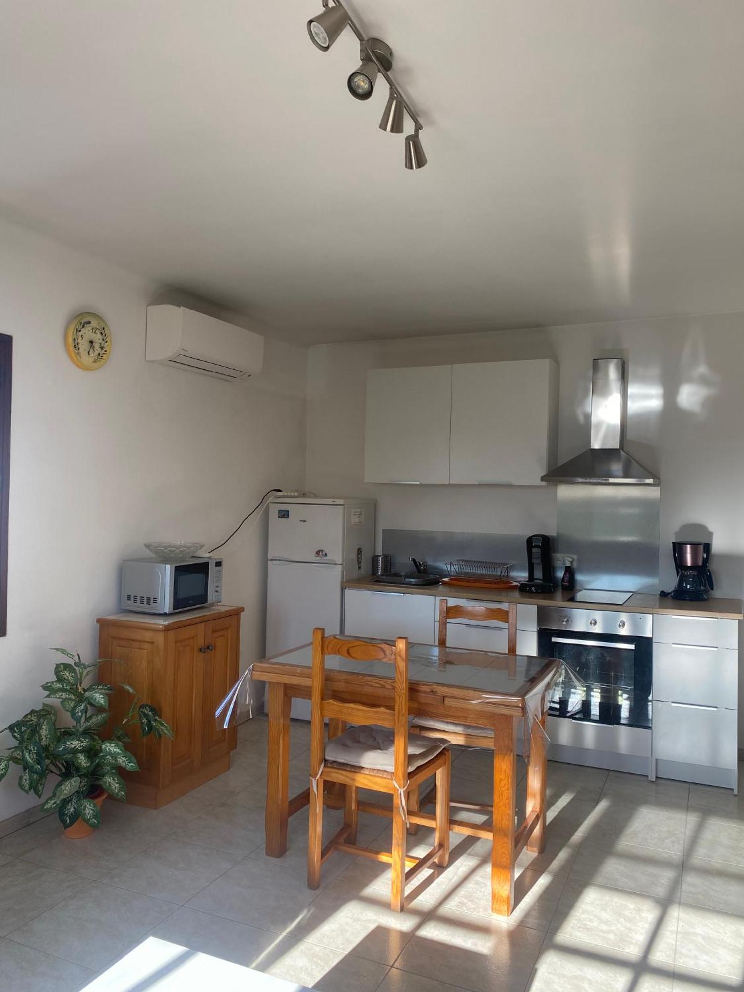 Appartement Le Micocoulier à La Crau Extérieur photo