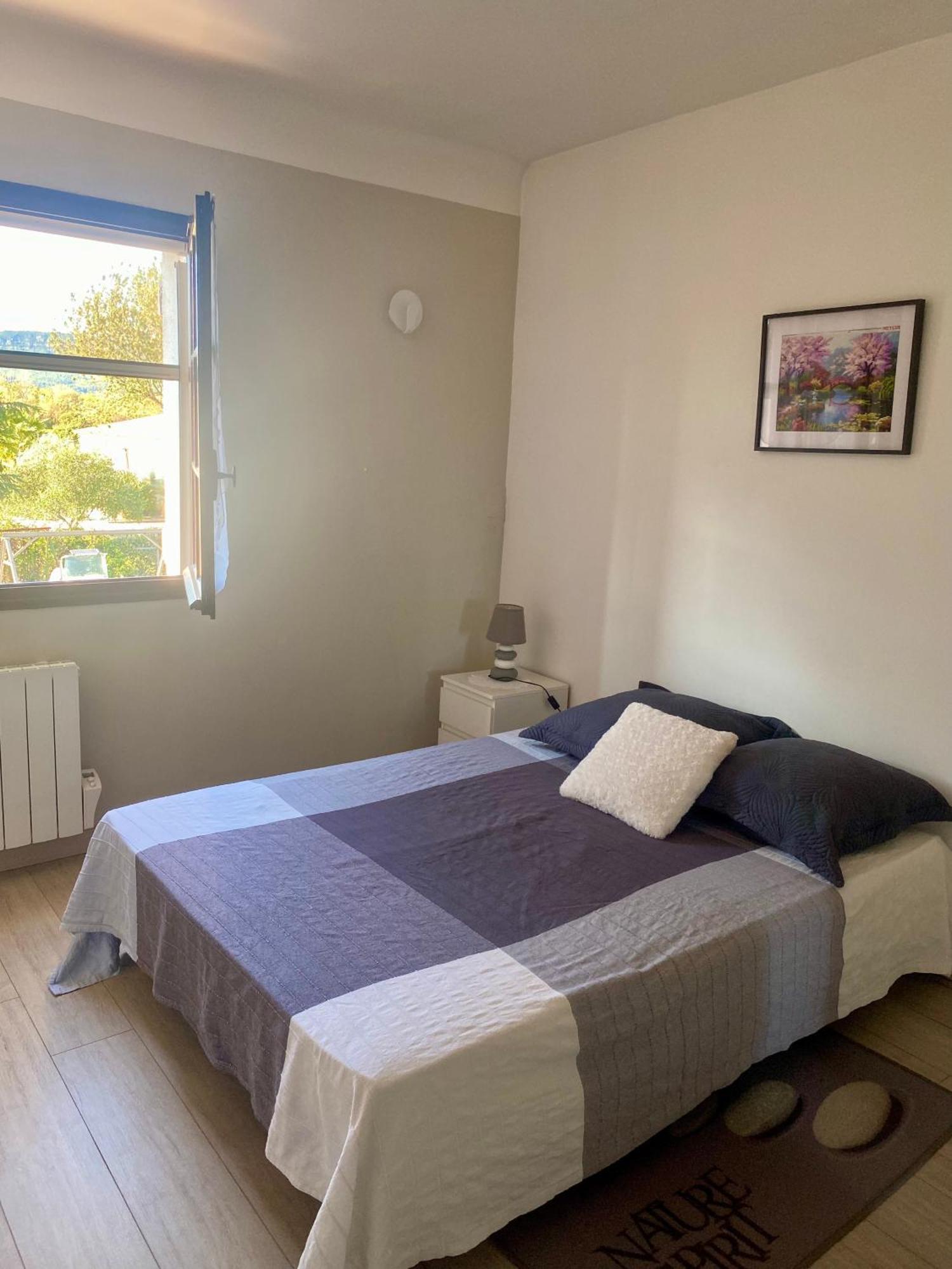 Appartement Le Micocoulier à La Crau Extérieur photo