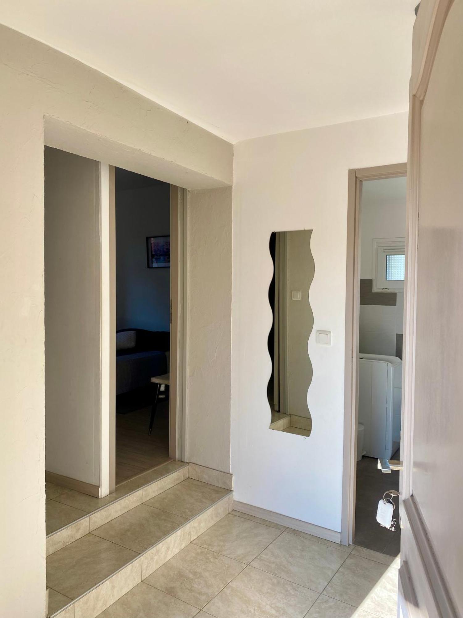 Appartement Le Micocoulier à La Crau Extérieur photo